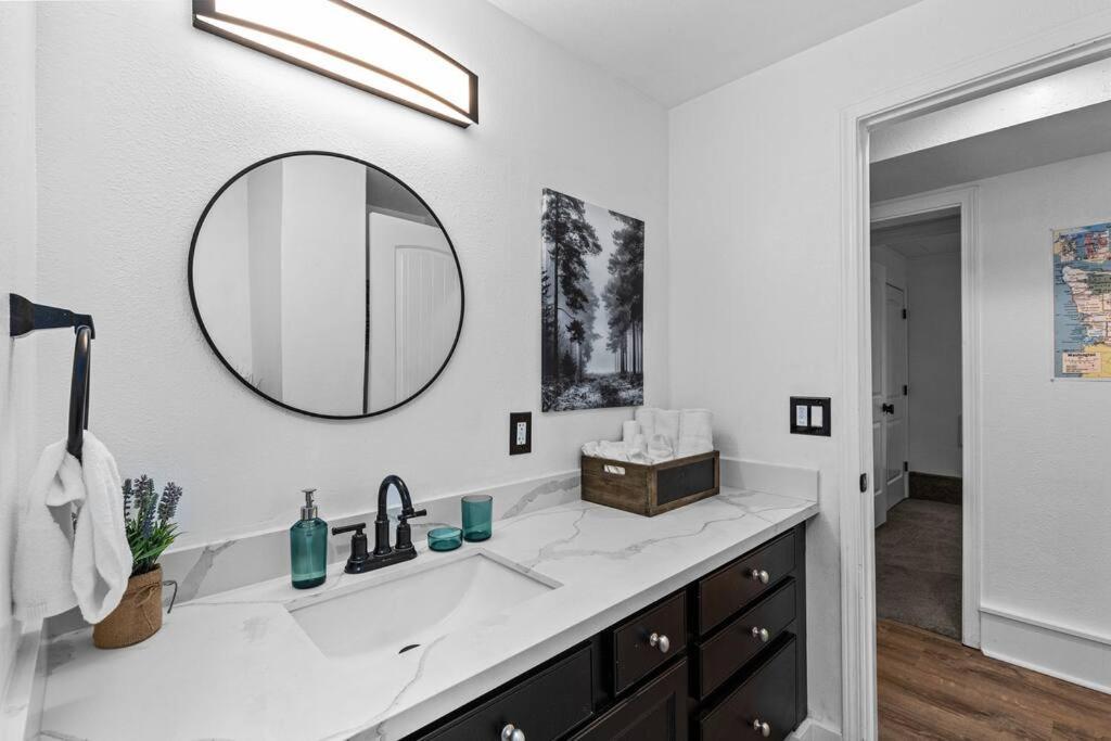 Pacific Nw Gem W/Hot-Tub 15 Minutes Airport. Apartment Auburn Exterior photo